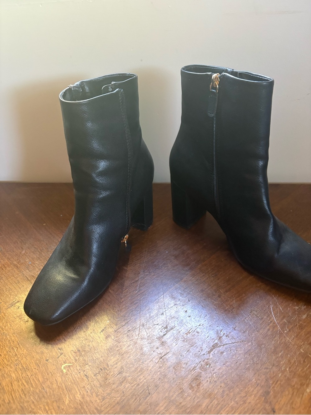 Women's Black Leather Block Heel Ankle Boots with Side Zip